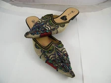 AEYEA BEADED AND EMBROIDERED MULES / SLIP ONS WOMEN'S 38