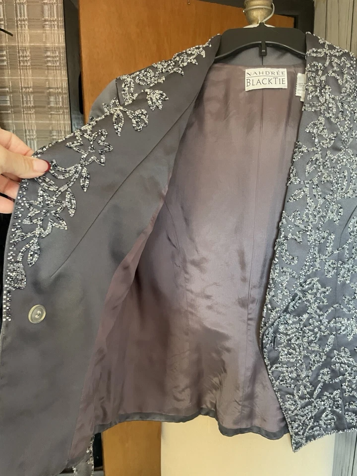 Nahdree grey beaded jacket in size 8 - Image 3 of 4
