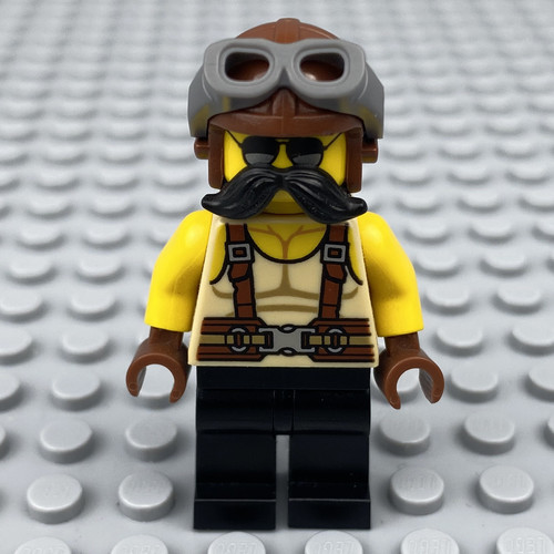 LEGO City Minifigure Man w/ Tan Tank Top Suspenders Aviator Cap Goggles twn379 - Picture 1 of 5
