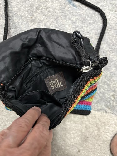 The Sak Boho Häkel Regenbogen Streifen Crossbody Schultertasche Handtasche - Bild 5 von 5