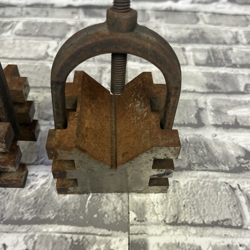 Two / Pair Vintage Brown & Sharpe 750-B V-blocks and clamps Machinist V Block - Picture 7 of 10