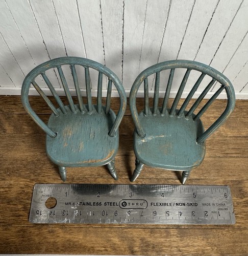 Miniature Dollhouse Accent Chairs 1:12 - Picture 7 of 8