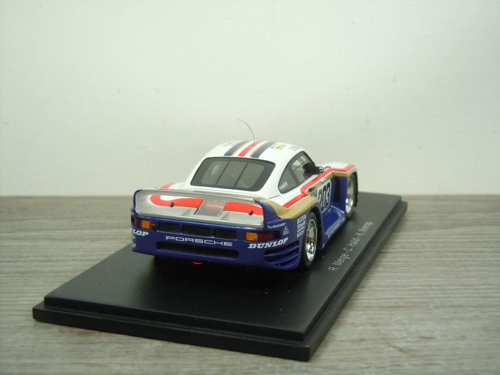 Foto 5 di 9
