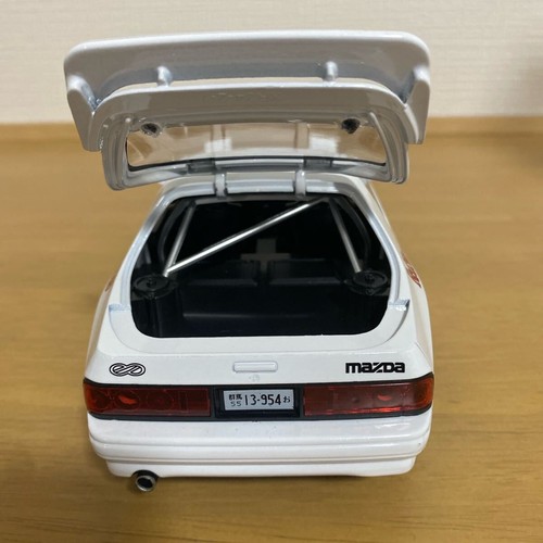 1:24 MAZDA RX-7 Miniature Car, White - Picture 5 of 10