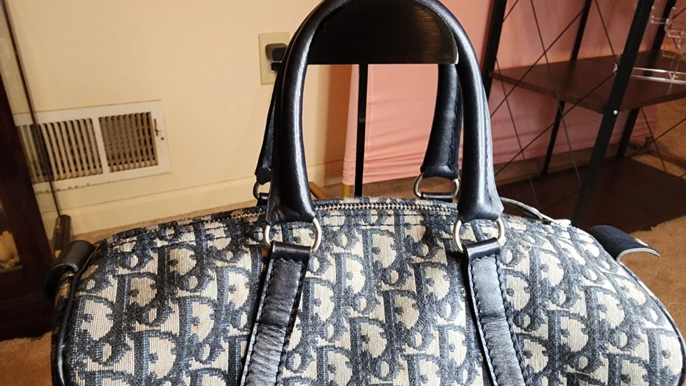 Christian Dior Boston With the Dior Oblique monogram on canvas with leather trim - Image 2 of 4