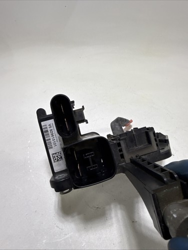 2012 - 2016 BMW 328i F30 EXTERNAL IGNITION DISTRIBUTOR CONTROL MODULE 929615101 - Picture 8 of 12