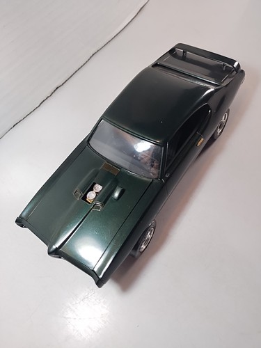 1969 Pontiac GTO The Judge Vintage Professional BUILT 1/24 MODEL CAR Dark Green - Picture 14 of 18