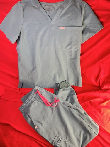 FIGS 2 Piece SET Sage Green MED M Catarina Top Zamora Jogger M PETITE Pants - Picture 3 of 10