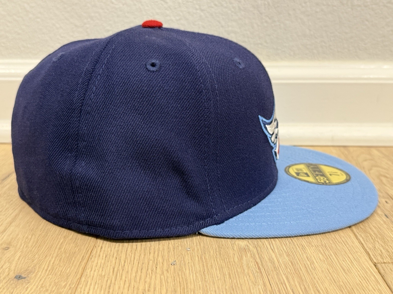 Picture 2 of 6