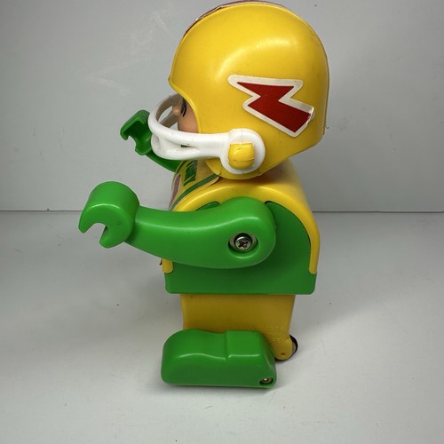Tomy Pushkins Push & Roll Wind-Up Football Player Toy Vintage 1970s/1980s - Picture 4 of 7