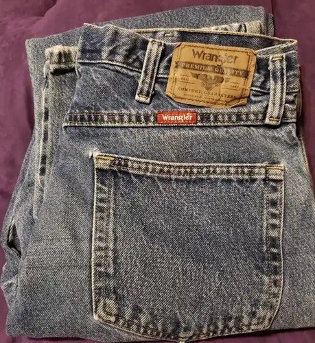 Wrangler Premium Quality  Regular Fit. 96501MR Size W34 L34. - Picture 4 of 8