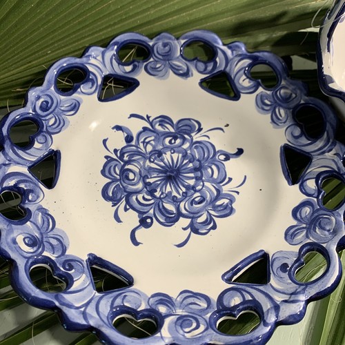 Vintage Vestal Alcobaca Blue and White Reticulated Plate  & Signed Basket Dish - Picture 3 of 6