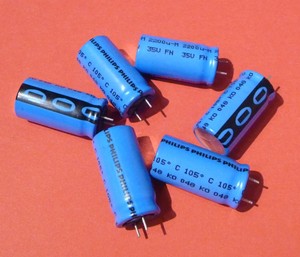 6x-Org-Philips-BC-VISHAY-2200uF-2200-F-35V-105C-Longlife-INDUSTRIAL-QUALITY-NOS