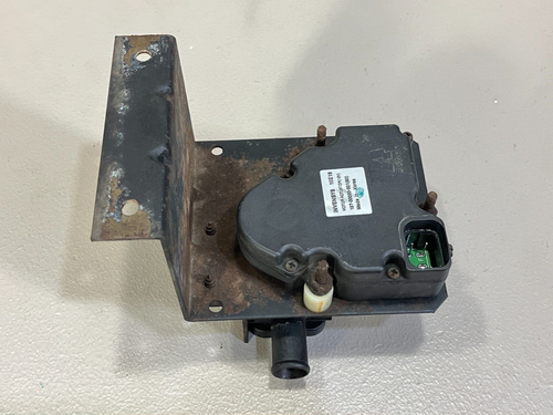 Workhorse Step In Walk In Van Heater Control Valve 127-00020-001 - Picture 6 of 8