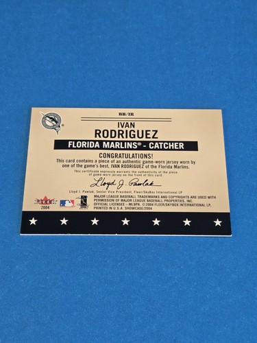 IVAN RODRIGUEZ - 2004 FLEER SHOWCASE - BASEBALL'S BEST GAME-WORN JERSEY CARD - Picture 2 of 2