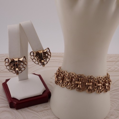 Vintage Early Crown Trifari Lacy Panel 7 1/2" Bracelet Clip Earring Set - Picture 5 of 7