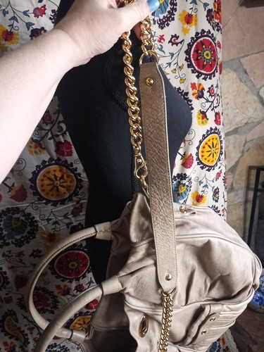 Sabina of New York Toupe Leather Crossbody/ Handbag, Large - Picture 17 of 18