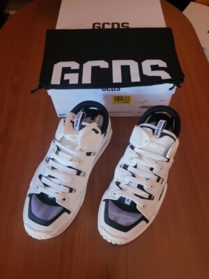GCDS CUT OUT Sneaker