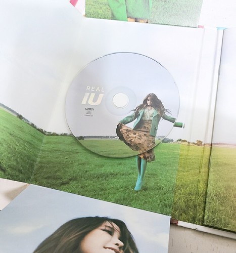 IU REAL+ messaggio autografato firmato scritto a mano KOR SELLER KPOP - Foto 6 di 7