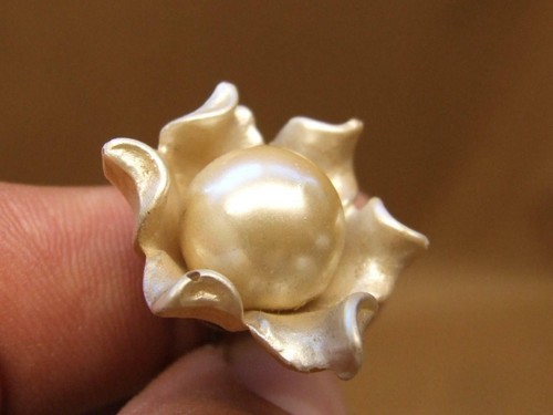 Vintage Antique Victorian Celluloid Faux Pearl 4 inch Long Hat Pin - Picture 6 of 7