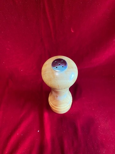 Einfacher heller Ton Holz 6,5" Salzstreuer Kunststoff Einschraubstopfen - Bild 3 von 4