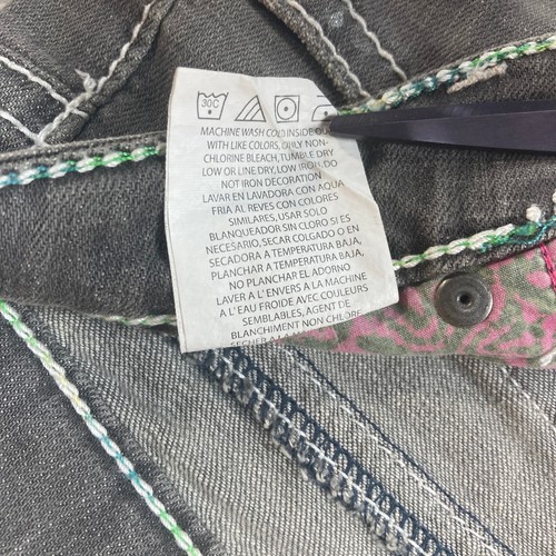 Pantalones de mezclilla Rock 47 By Wrangler para mujer 3/4 tiro ultra bajo adornados bootcut capris - Imagen 14 de 15