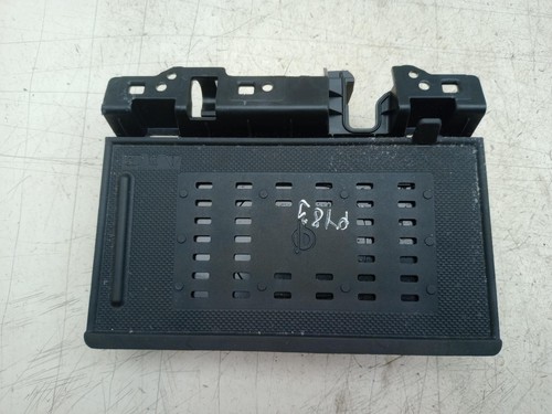 HYUNDAI KONA WIRELESS PHONE CHARGER 84632J9RB0 MK1 OS 2020-2023