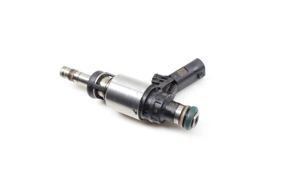 AUDI A6 QUATTRO 2012-2015 2,0 L - Inyector de combustible 06H906036P Foto 2 de 3