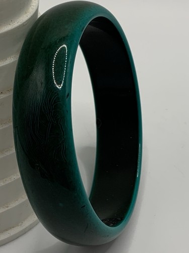 Vintage Dark Green And Black Acrylic Bangle Bracelet 7.5” - Picture 6 of 9
