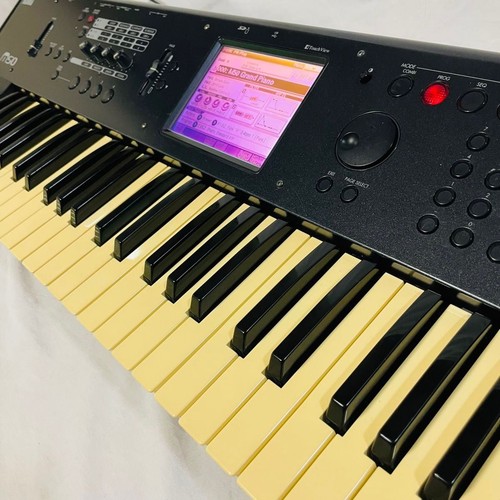 Korg M50-61 Music Workstation 61-Key Synthesizer Keyboard w/ Case & Cable Tested - Picture 11 of 12