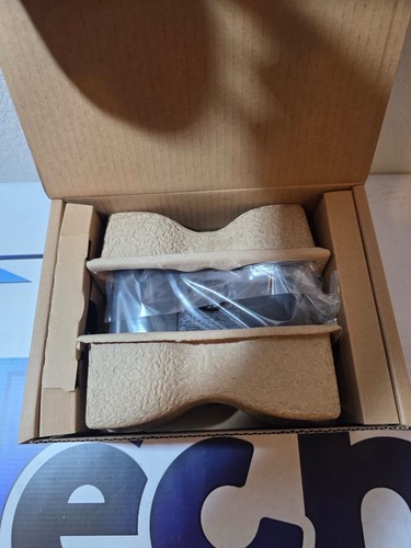 Dell WD15 Monitor Dock 4K e 180W Adattatore USB-C Doppio Display - Foto 2 di 3