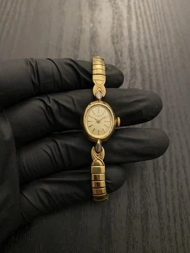 Vintage Timex Women's Manual Wind Gold Tone Watch Untested