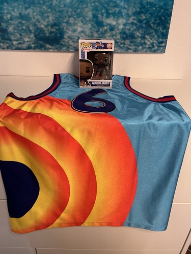 Nike LeBron James x Space Jam Tune Squad Trikot Gr. M + Funko Pop LeBron James! - Bild 2 von 2