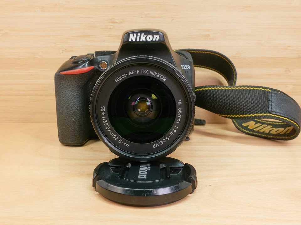 Nikon D3500 24.2MP DSLR Camera / With AF-P DX NIKKOR 18–55mm f/3.5–5.6G VR Lens - Image 4 of 4