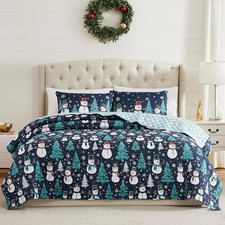 - Quilt Set, Super Soft Bedding with Matching Shams, Holiday Room Decor Snowman