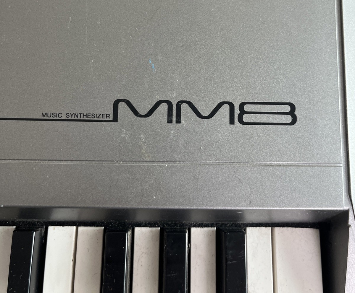 Yamaha MM8 88-Key Keyboard Music Synthesizer Weighted Keys Works
