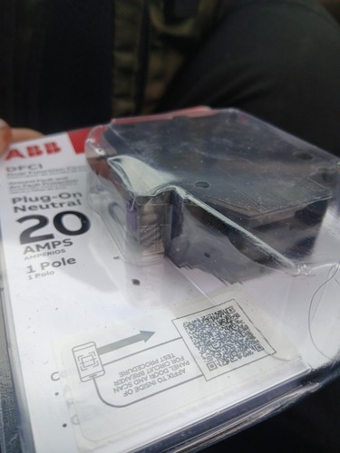 ABB (GE) 20 Amp DFCI Interruttore THQL1120PDFA Monopolare Spina On Nuetral - Foto 2 di 3