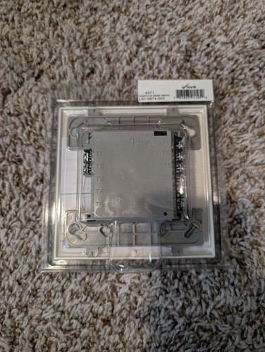 NOTIFIER FRM-1 Fire Alarm Intelligent Addressable Relay Module - Picture 2 of 3