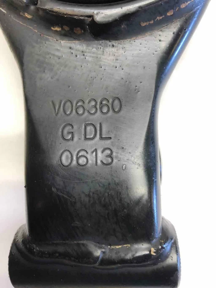 Chevrolet Cruze 2014 montaje de transmisión automática trasero trasero 13-377-274 OEM Foto 3 de 4