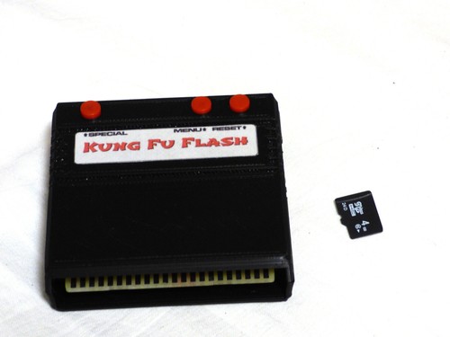 Kung Fu Flash cartridge boxed +2100 GAMES uSD C64 Commodore 64 / 128   No SD2IEC - Afbeelding 1 van 6
