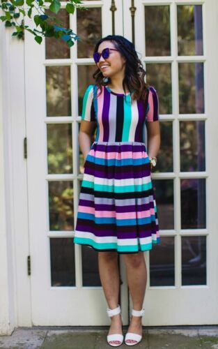 Vestido Amelia LuLaRoe Dip 2 estampado 3XL 24/26 3X azul amarillo a rayas medallón 3X - Imagen 11 de 17
