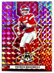 PATRICK MAHOMES ll 2022 Panini Mosaic CAMO PINK Prizm #94 KANSAS CITY CHIEFS
