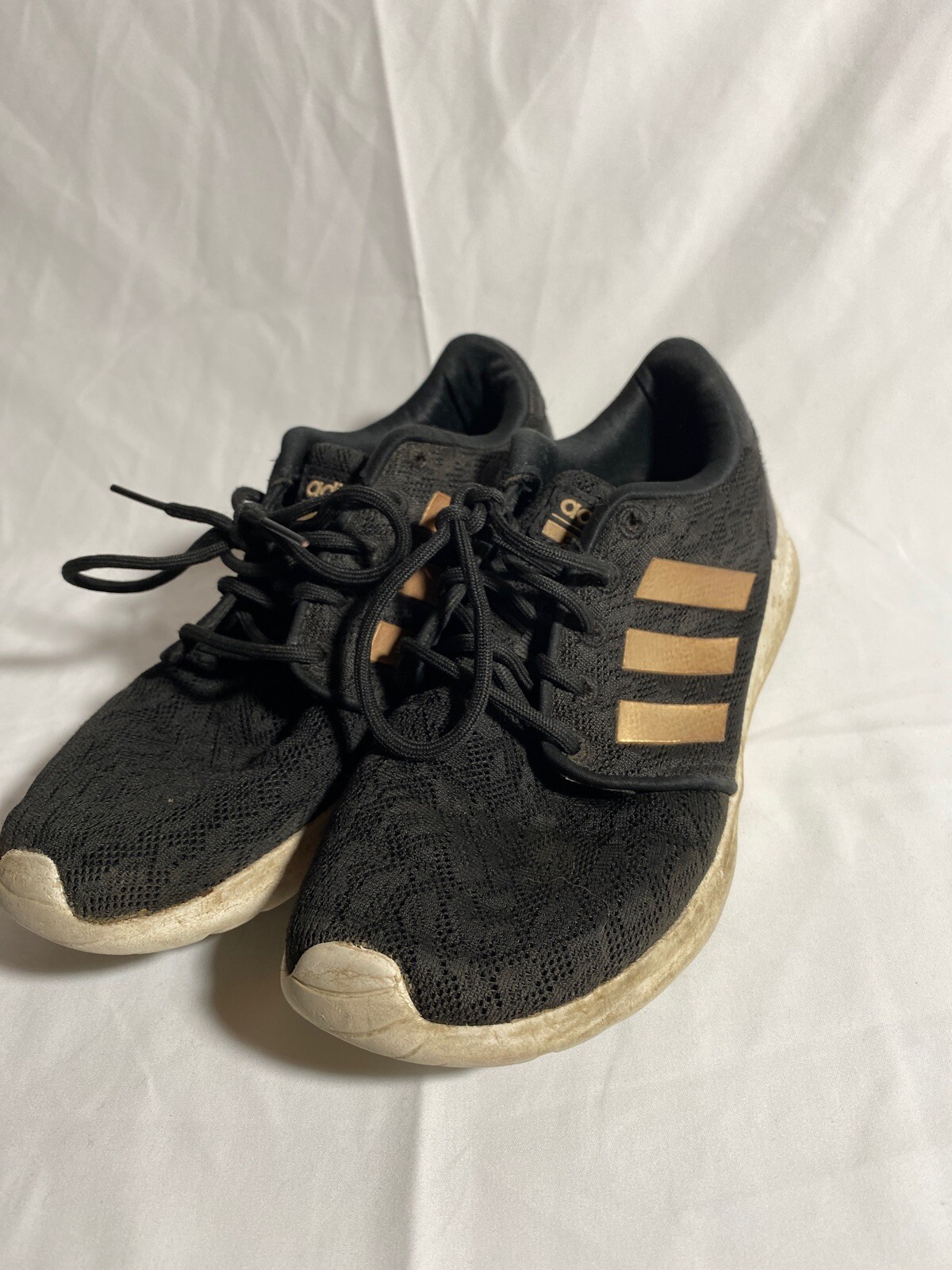 adidas cloudfoam qt racer black and gold