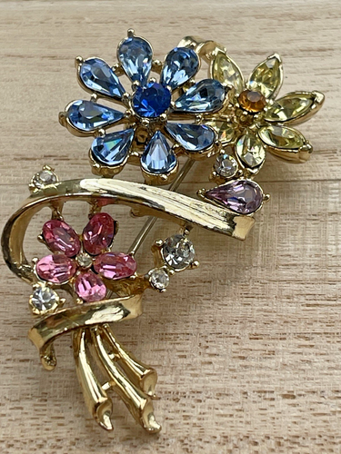 Vintage Signed CORO CRAFT Gold Tone Multicolor Rhinestone Floral Pin Brooch - Picture 17 of 20