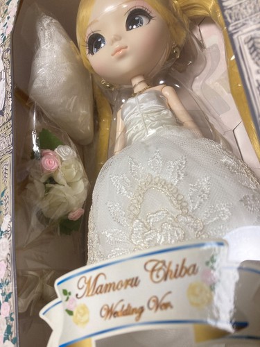 Pullip Wedding Usagi Sailor Moon P-211 - Picture 5 of 15