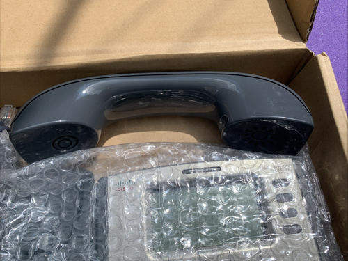 Cisco SPA504G 4-Line IP Phone Black/Grey With Display PoE & PC Port - Photo 3/15