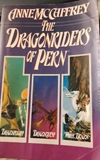 The Dragonriders of Pern : Dragonflight, Dragonquest, The White Dragon - Del Rey