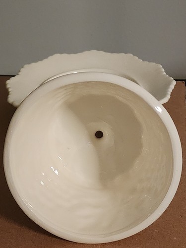 VTG Grape & Cable Custard Glass? Round Covered Butter Dish Cheese Dish - Picture 4 of 5