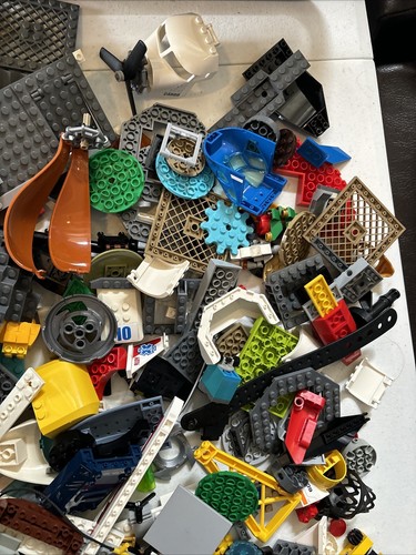 Lego Temas Mixtos 2.5 Libras Lote a Granel Piezas Piezas LOTE - Imagen 8 de 9