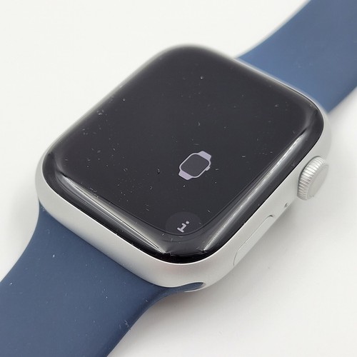 Apple Watch Series 9 MR9E3CL/A 45mm Silver M/L - Photo 3 sur 9